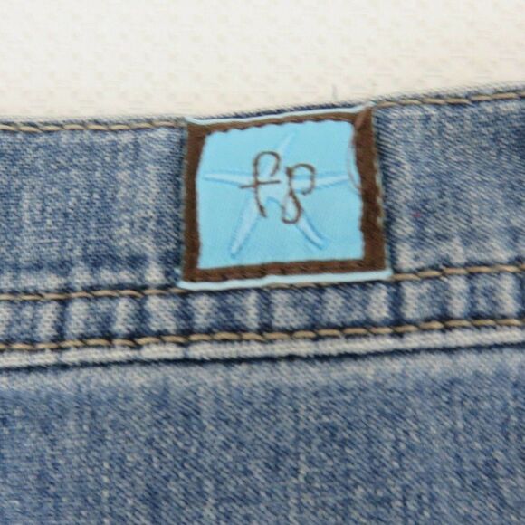 Fresh Produce Denim Blue Jeans Cropped Capris 8 - Picture 5 of 8